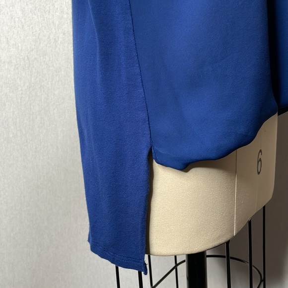 Vince Camuto, wrapped top - Picture 9 of 12